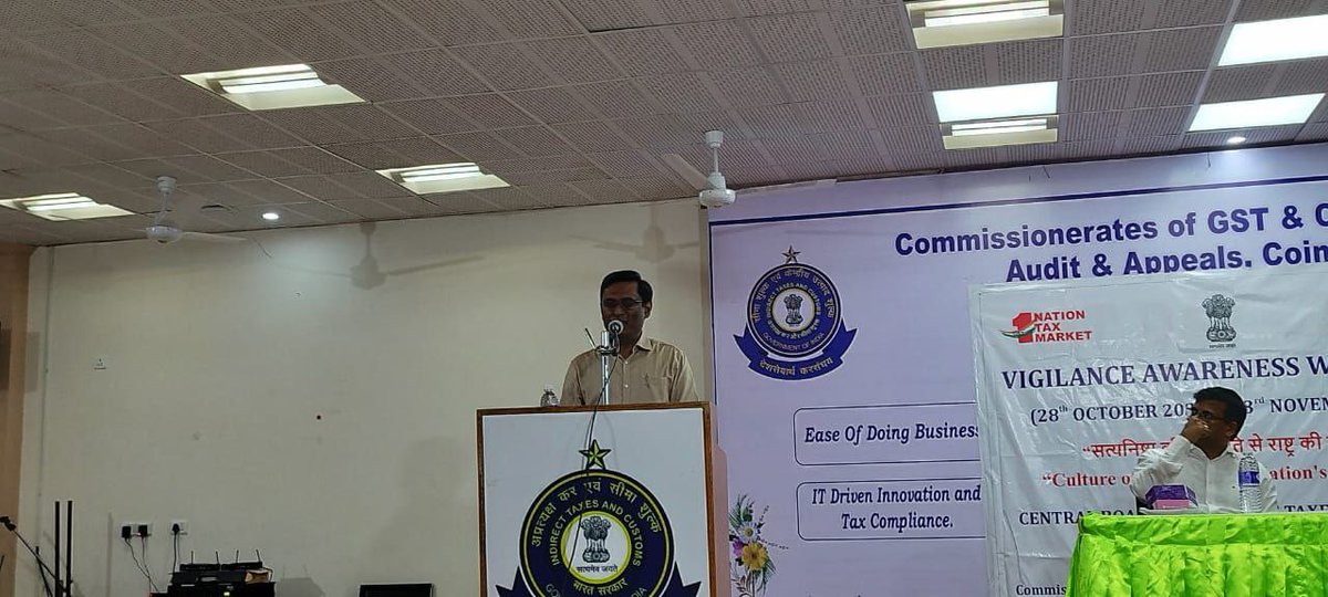 gst_audit's tweet photo. Vigilance Awareness Week 2024 was observed at the Audit Commissionerate Coimbatore, with Various activities held from October 28, 2024, to November 4, 2024. https://t.co/llQLvtJ4wo