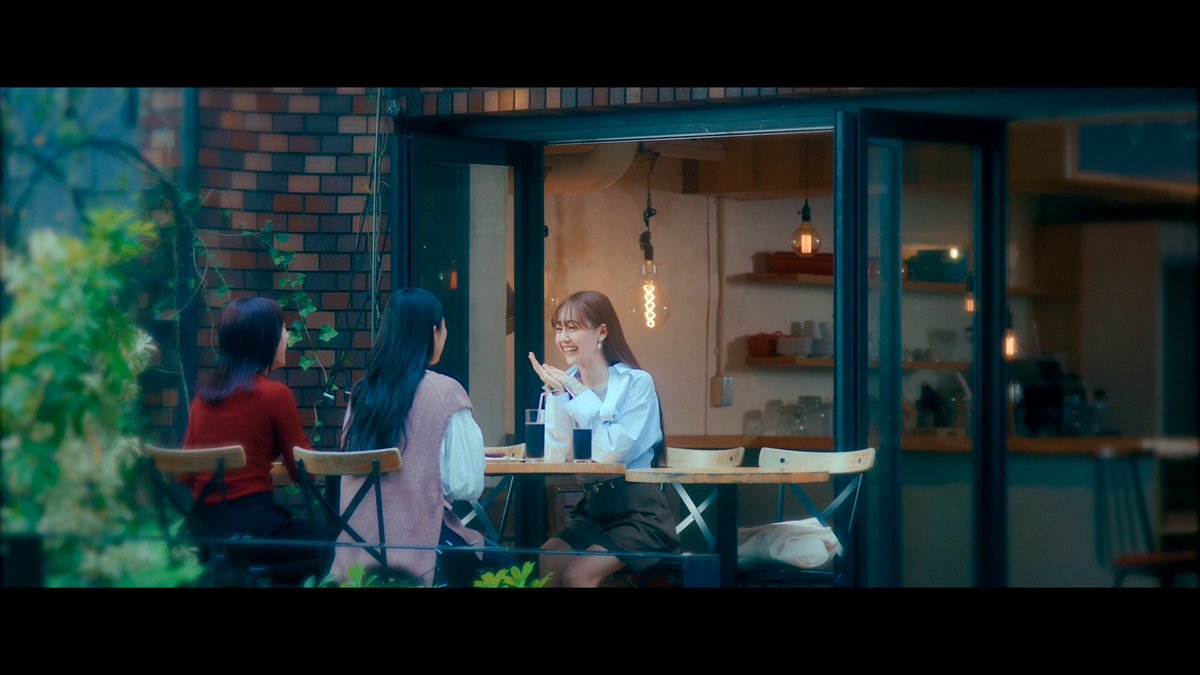 Cauch_tokyo's tweet photo. >Works 

berry meet 「エキストラ」Music Video

https://t.co/T6Rii25iOp

Cast : Marin Makino

Director / Cinematographer : Daigo Ando
Director Assistant : Yuto Yanagisawa

Lighting Director : Takahide Sakai
Lighting Assistant : Yukinao Abe
Driver : Masaomi Miura

Stylist (Artist) : Yuka Moriyama 
Hair&Make-up (Artist) : Nico Kazama
Stylist (Cast) : Shinya Watanabe
Hair&Make-up (Cast) : Mika Ohashi

Colorist : Yuta Yamada 

Production Assistant : Yu Fujii
Production Assistant : Kohei Kurihara
Production Assistant : Yugo Suzuki
Production Assistant : Masa Kitamura
Production Assistant : Ayaka Ito
Producer : Mitsuaki Matsunaga
Production : Cauch inc.