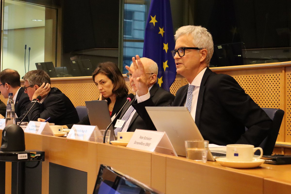 Screen4Rare tweet media