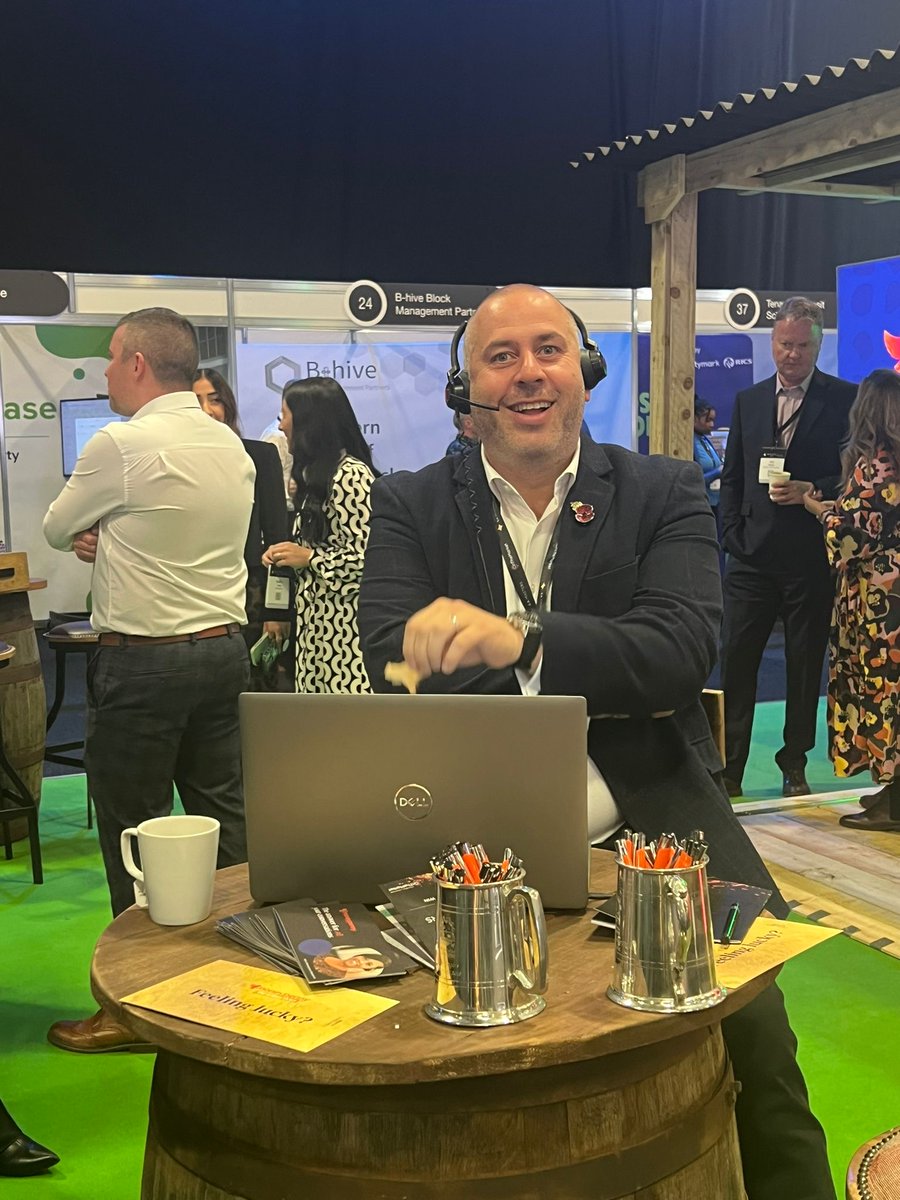 Moneypenny's tweet photo. Catch ups &amp; celebrations with brilliant clients &amp; property friends ✅ 
Industry news, advice &amp; inspirational stories from great speakers ✅ 
Huge enthusiasm for our developing hashtag#AI Receptionist product ✅ 

Another brilliant @EAMasters_ - bring on 2025!

#estateagents #demo https://t.co/arqksVgujM
