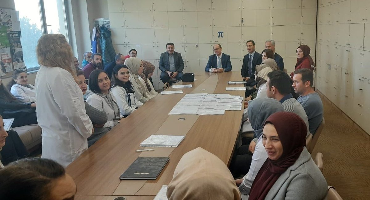 Kaymakamımız Sn.Tahsin KURTBEYOĞLU ve İlçe Millî Eğitim Müdürümüz Sn. Veli KARAKUŞ ilçemiz Şehit Cengiz Polat Anadolu İmam Hatip Lisesi/Ortaokulunu ziyaret etti. Ziyarette okulumuz öğretmenleriyle sohbet eden Kaymakamımız okulda yürütülen proje ve etkinliklerle ilgili bilgi aldı.