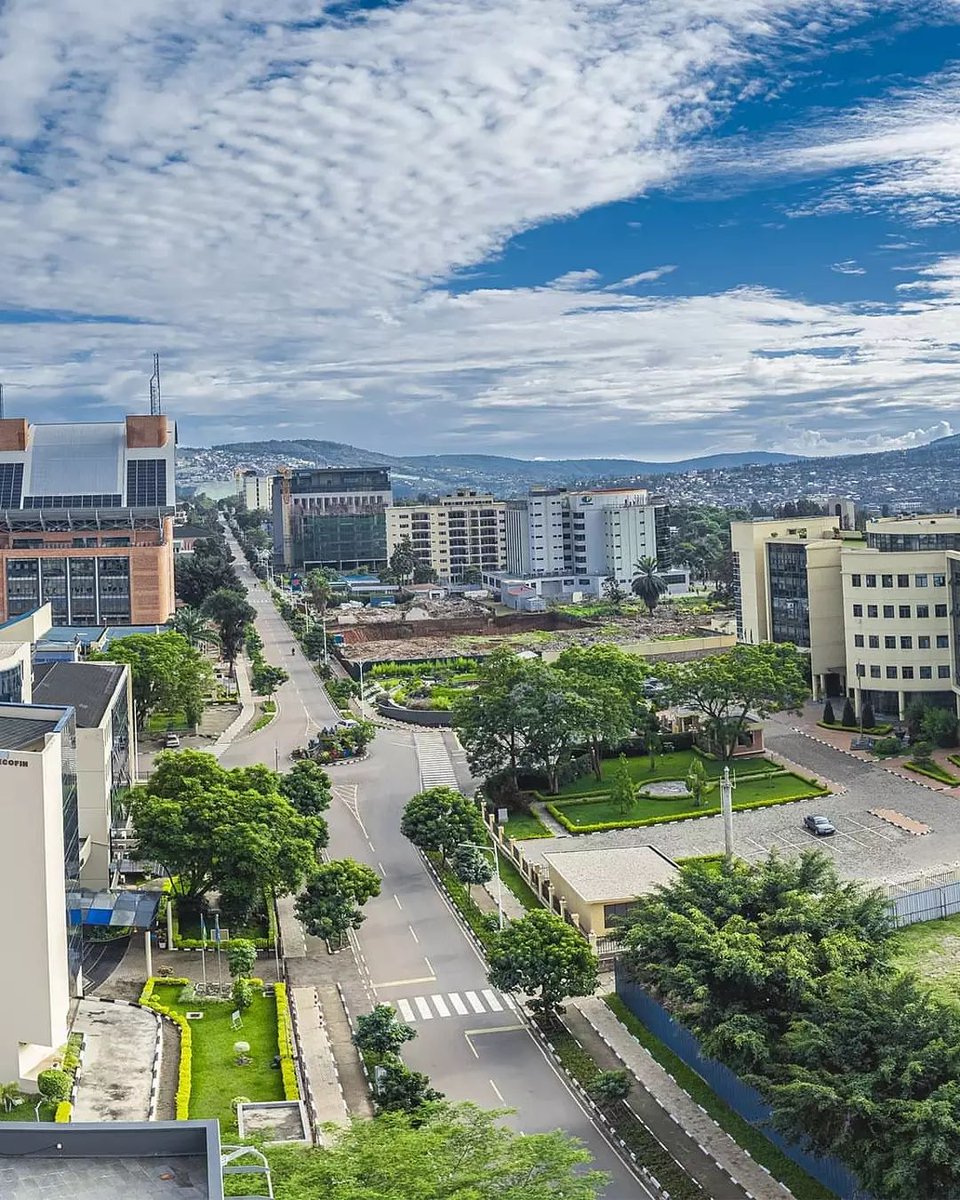 ADVENTURE AWAITS IN EVERY CORNER!
📍RWANDA🇷🇼
