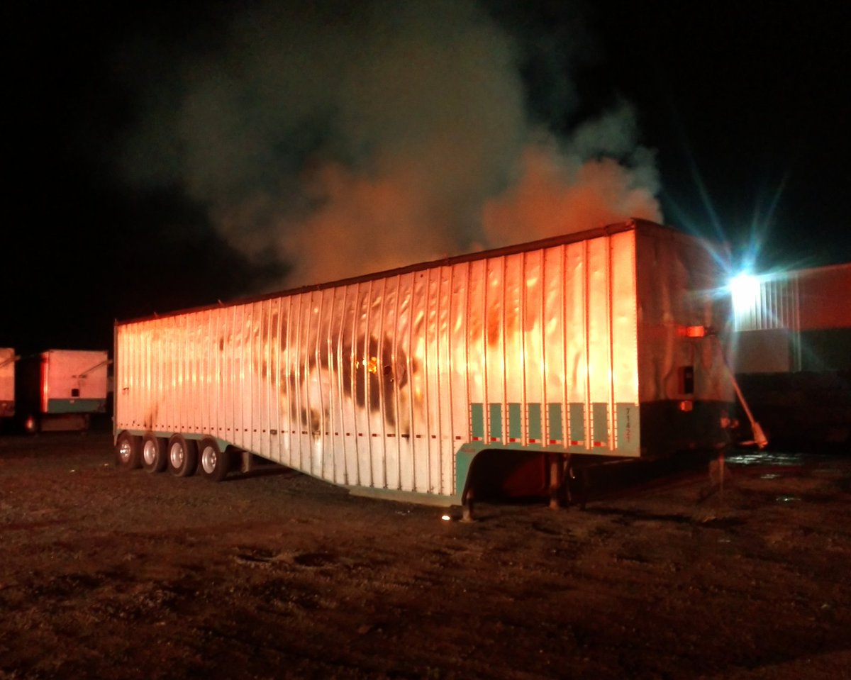 Fire on scene of a 53' garbage trailer at 1721 Dietrich Rd in Pasco.  We are working with management on scene on a plan to "dump and extinguish".  No exposures and cause is unknown.