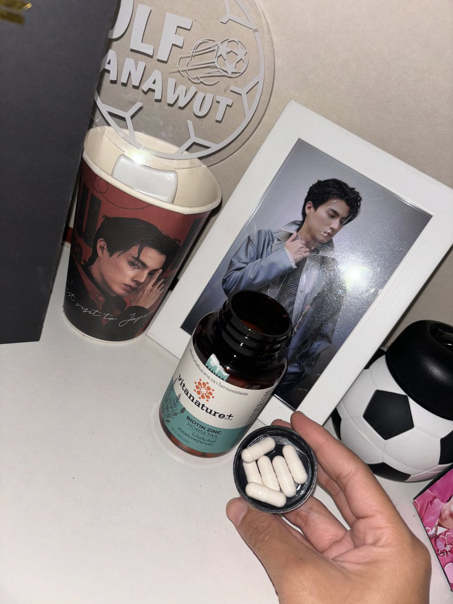 สูตรที่ชอบที่สุด Vitanature+ Biotin Zinc with Horsetail extract เรามีปัญหาเรื่องผิว ผม สูตรนี้ตอบโจทย์เรามาก ช่วยบำรุงให้ผมเล็บแข็งแรง จบครบในกระปุกเดียว 🫶💝 
<a href="/vitanatureplus/">vitanatureplus</a> #vitanatureplusxGulf #vitanatureplus #Goเต็มที่ZEROWORRY #LostinGULFSSpaceXvitanatureplus
#GulfKanawut