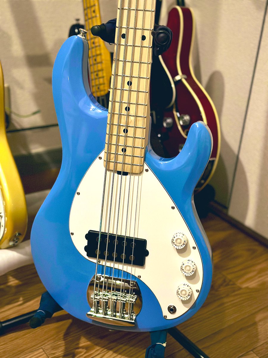 TakayukiMurata's tweet photo. #SterlingbyMUSICMAN
#Ray5
ノブを交換してみました☆ https://t.co/TqyJDe7yuf