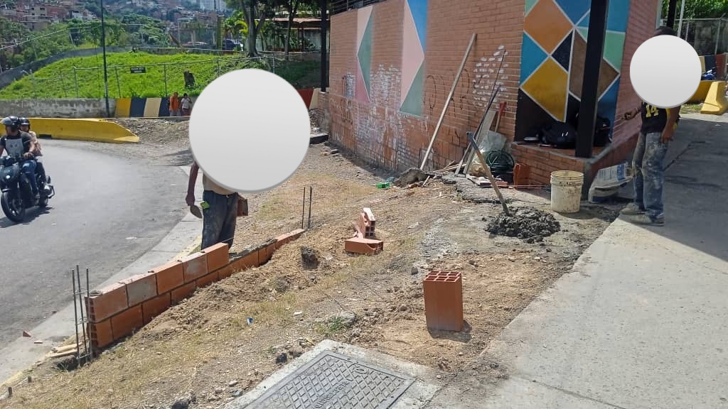 Asociación de Vecinos El Llanito tweet media