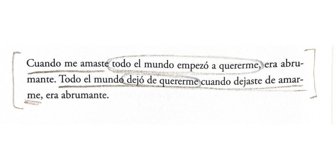 Cementedelibros's tweet photo. Imagina que alguien te diga esto: 
“Cuando me amaste todo el mundo empezó a quererme, era abrumante.” 🥺
Este debe ser el escrito más fuerte que he leído de Silvina Ocampo. 
#cementeriodelibros
Via @pidoelsilencio https://t.co/jEKuDZd812