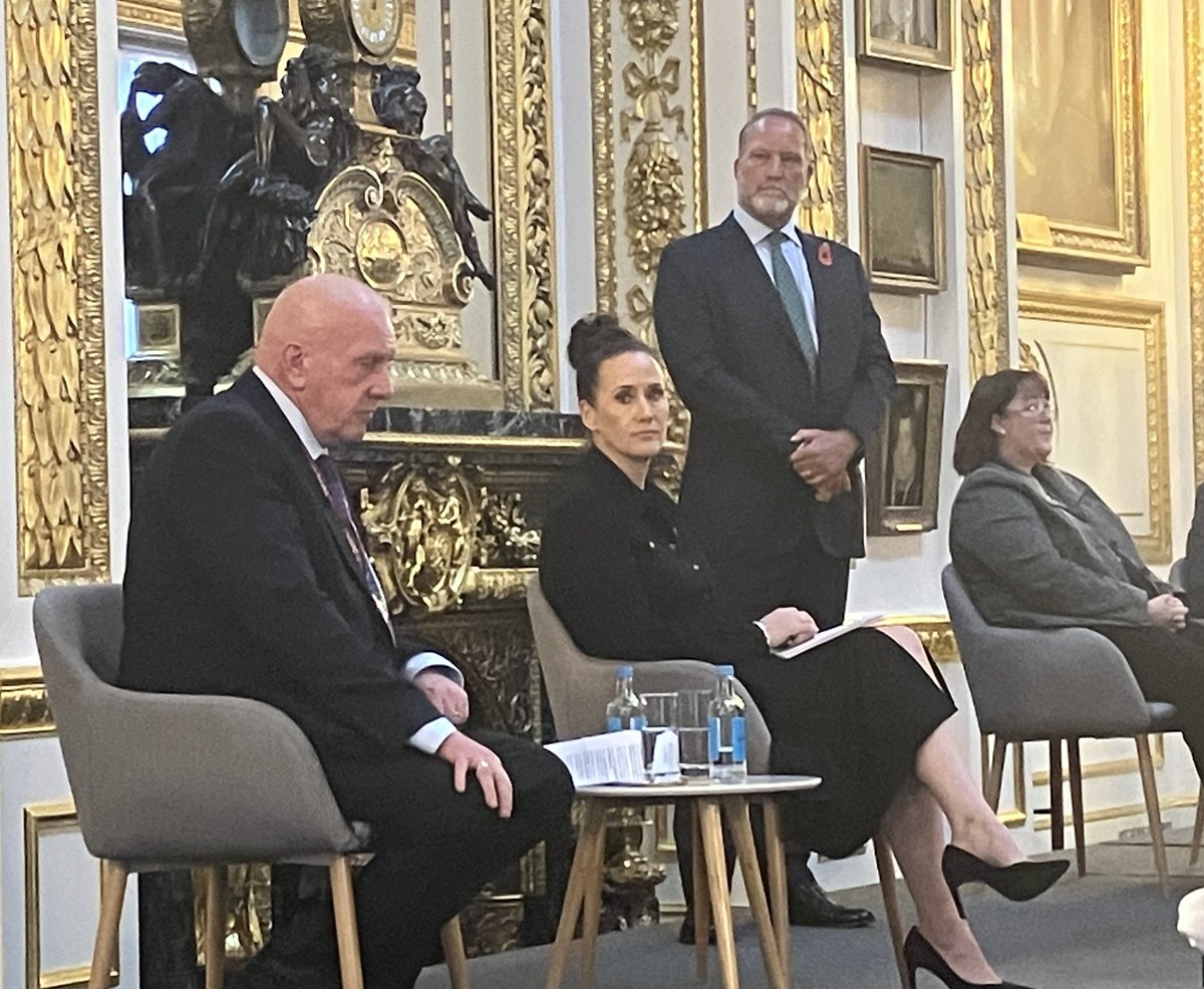 CE_EA_RFCA's tweet photo. Our ERS Gold Award Association members talking about the huge value of employing #veterans #Reservists and #Cadets and #PartneringwithDefence @DefenceHQ @DRM_Support @EastAngliaRFCA https://t.co/GyzsO9UqIn