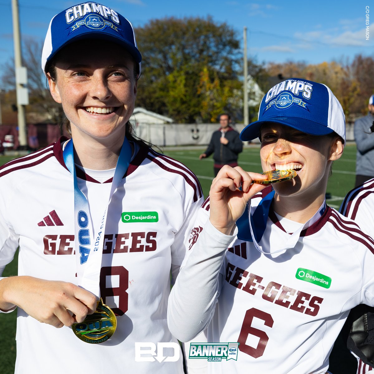 Hats off to our #OUA women's soccer champs! 🧢

#BannerSeason | <a href="/BardownHockey/">BARDOWN</a>
