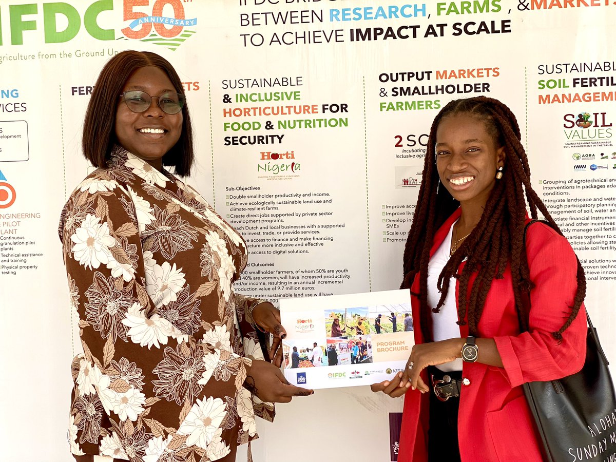 BridgeConnectNG's tweet photo. Today, our #WAVESProject team @BridgeConnectNG paid a courtesy visit to @HortiNigeria as part of our strategic efforts to enhance the impact of the #WAVESProject funded by @CanHCNigeria. https://t.co/i7YRCfv1Ua