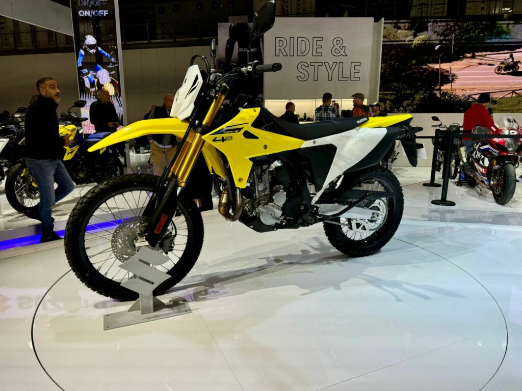 go2_cars's tweet photo. 2025 Suzuki DR-Z4S & DR-Z4SM Launch at EICMA β All You Need to Know!
Video on YouTube π https://t.co/mj4Qelm8Rn
#go2cars #SuzukiDRZ4S #SuzukiDRZ4SM #EICMA2024
#2025SuzukiMotorcycles https://t.co/AK02KD2B3n