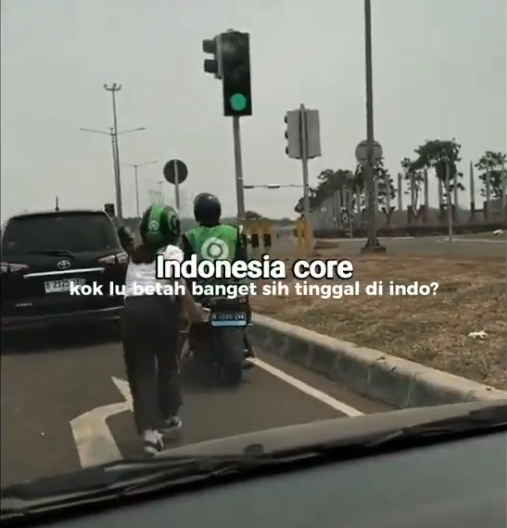 dxrkchocolx's tweet photo. Dari suntik core, kucing core, sampe kaget core....

INILAH KUMPULAN VIDEO LUCU INDONESIAN CORE 😭

SAMPE NGAKAK GULING-GULING😭

Utas:🧵 https://t.co/MoP4iKEJ2T