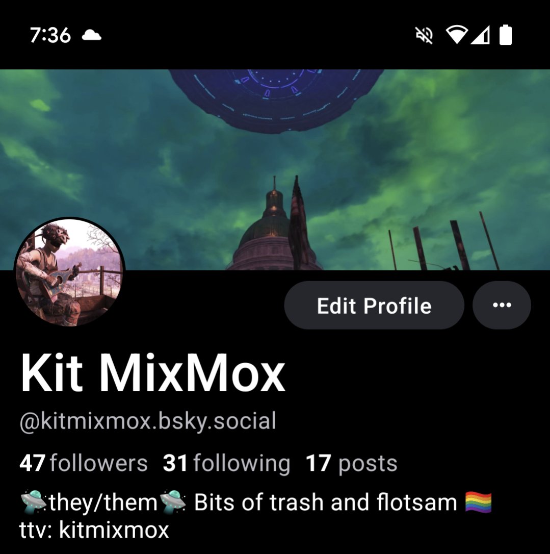 Kitmixmox76's tweet photo. I'll be over here https://t.co/JcPl3ug64E