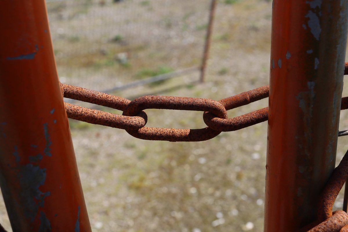 JefKPhotography's tweet photo. A rusted metal chain.
#chain #chains #metal #rust #rusted #rustedmetal #metallic #chainlinks #photography #photo #photos #picture #pictures #image #photograph https://t.co/a03GW3mzaW