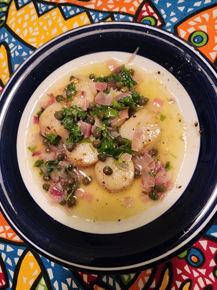 bjinsidescoop's tweet photo. Scallops in Lemon Capet Sauce https://t.co/9RHUgZnARu
