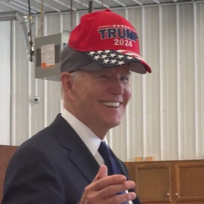 Bidensshampoo's tweet photo. #NewProfilePic https://t.co/xXusP2CoIn