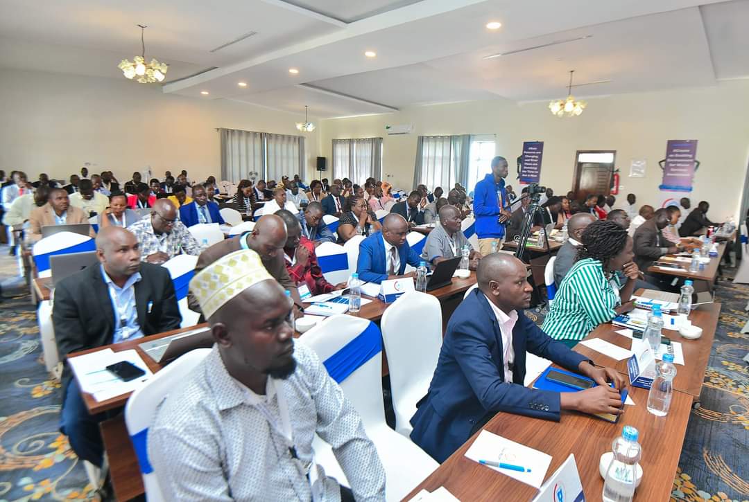 WashKisumu's tweet photo. Am touched and impressed that you can set aside to come and talk about this critical issues of water. The people who safer most are mothers and sometimes you would want to cry to see them walking with donkeys to fetch water.
USAID Kenya
#WateraSharedResource https://t.co/gR6xXPBMS0