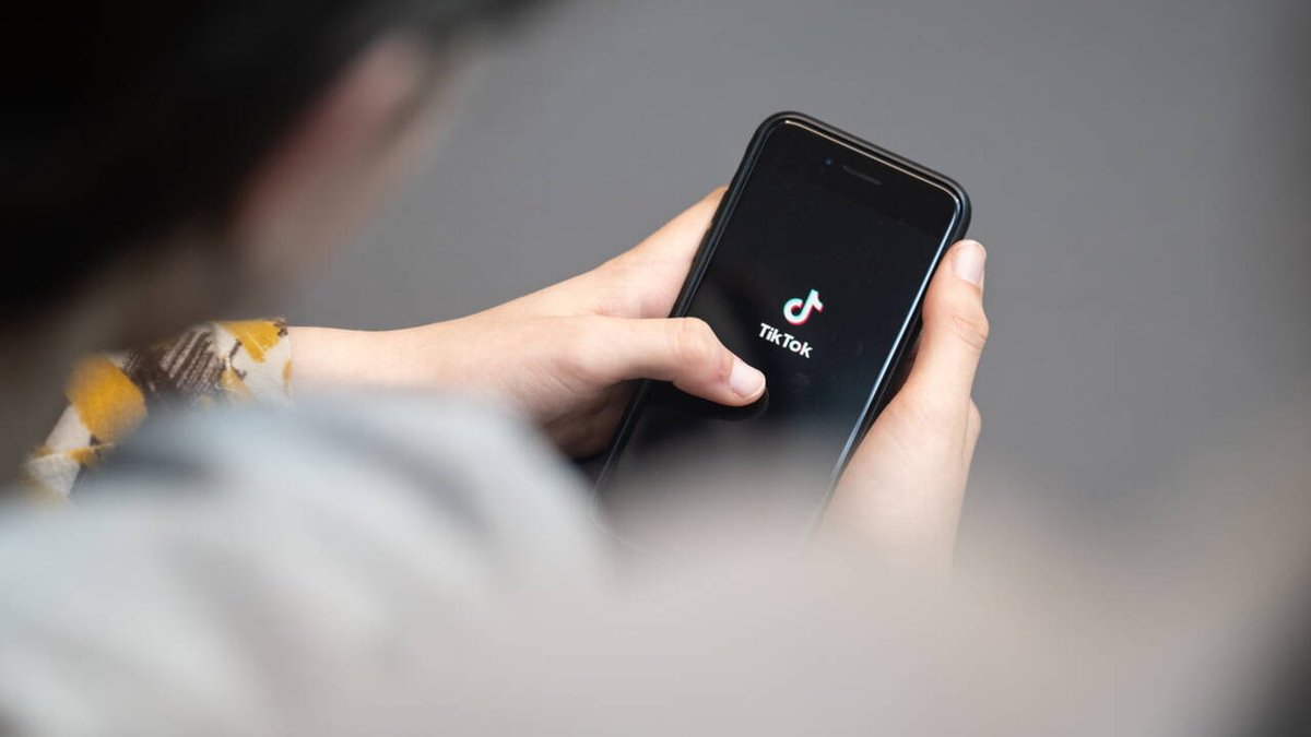 octave_mb's tweet image. &quot;Tiktok : pourquoi le réseau social est-il si dangereux pour les adolescents ?&quot; via @MagazineCapital 

#TikTok #RéseauxSociaux #assignation #collectifAlgosVictima #AlgosVictima

capital.fr/economie-polit…