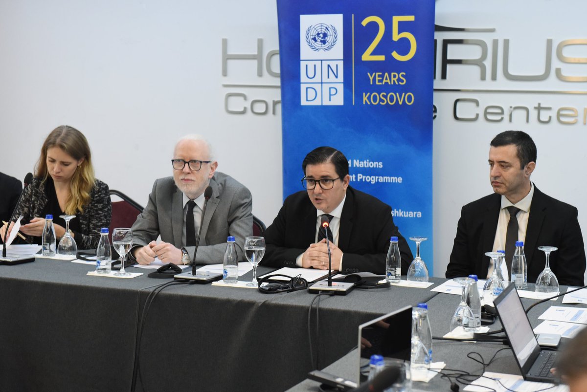 UNDP_Kosovo's tweet image. Our #StrengtheningDataGovernance Conference gathered ICT experts, policymakers &amp;amp; leaders to share insights on building a secure, inclusive data ecosystem. Key highlights: #DataDriven decision-making &amp;amp; @UNDP_Kosovo’s #DataGovernanceFramework.