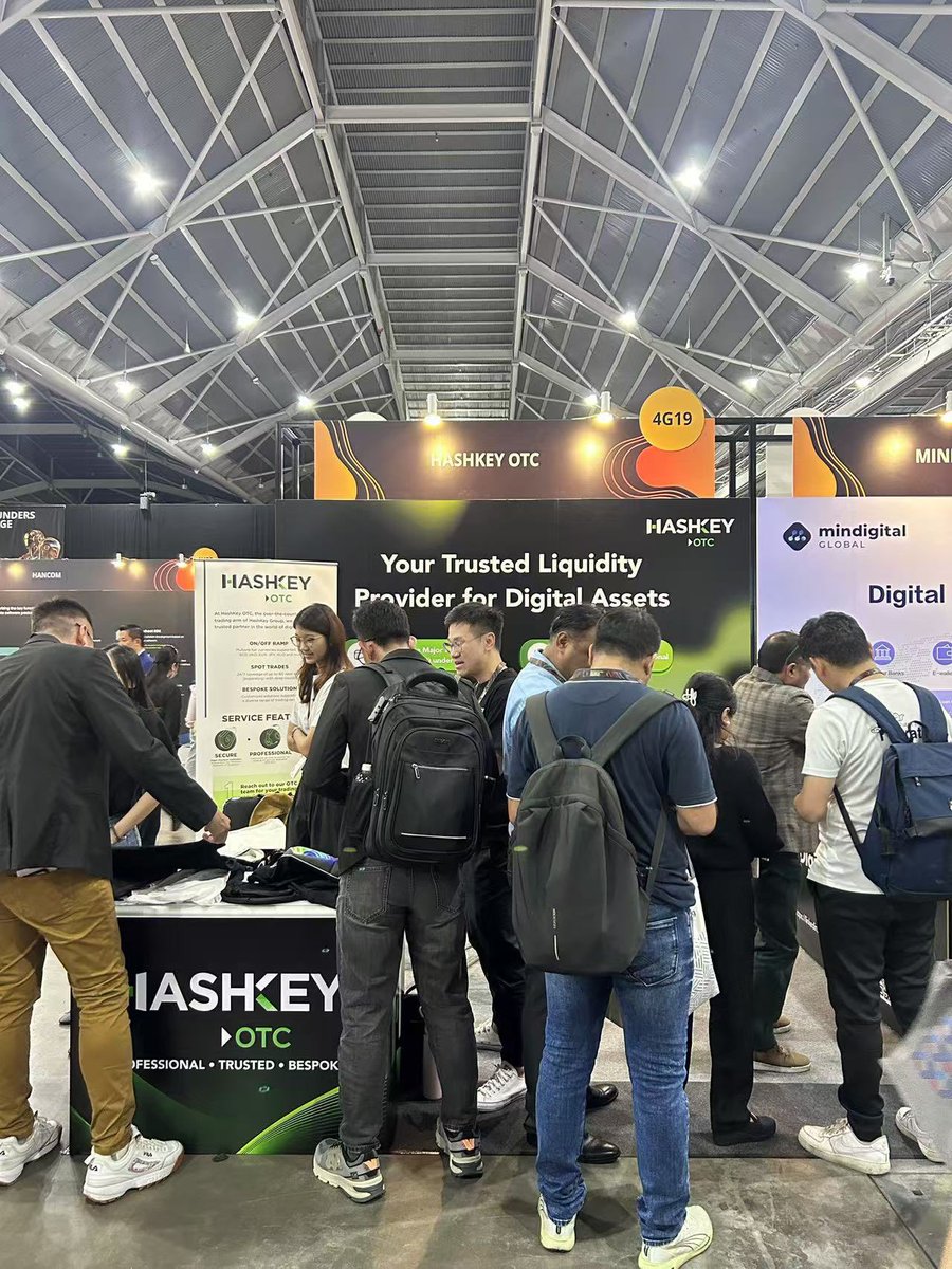HashKeyOTC's tweet image. 🤩 We’re in full swing for #SFF2024 Day 1️⃣❗️

Come drop by our booth at hall 4 and pick up some exclusive swags 💯🔥

🗣️ Speak with our team, learn about what we’re BUIDLing, and have a great time 🚀

#HashKeyOTC #HashKeyOTCEvents