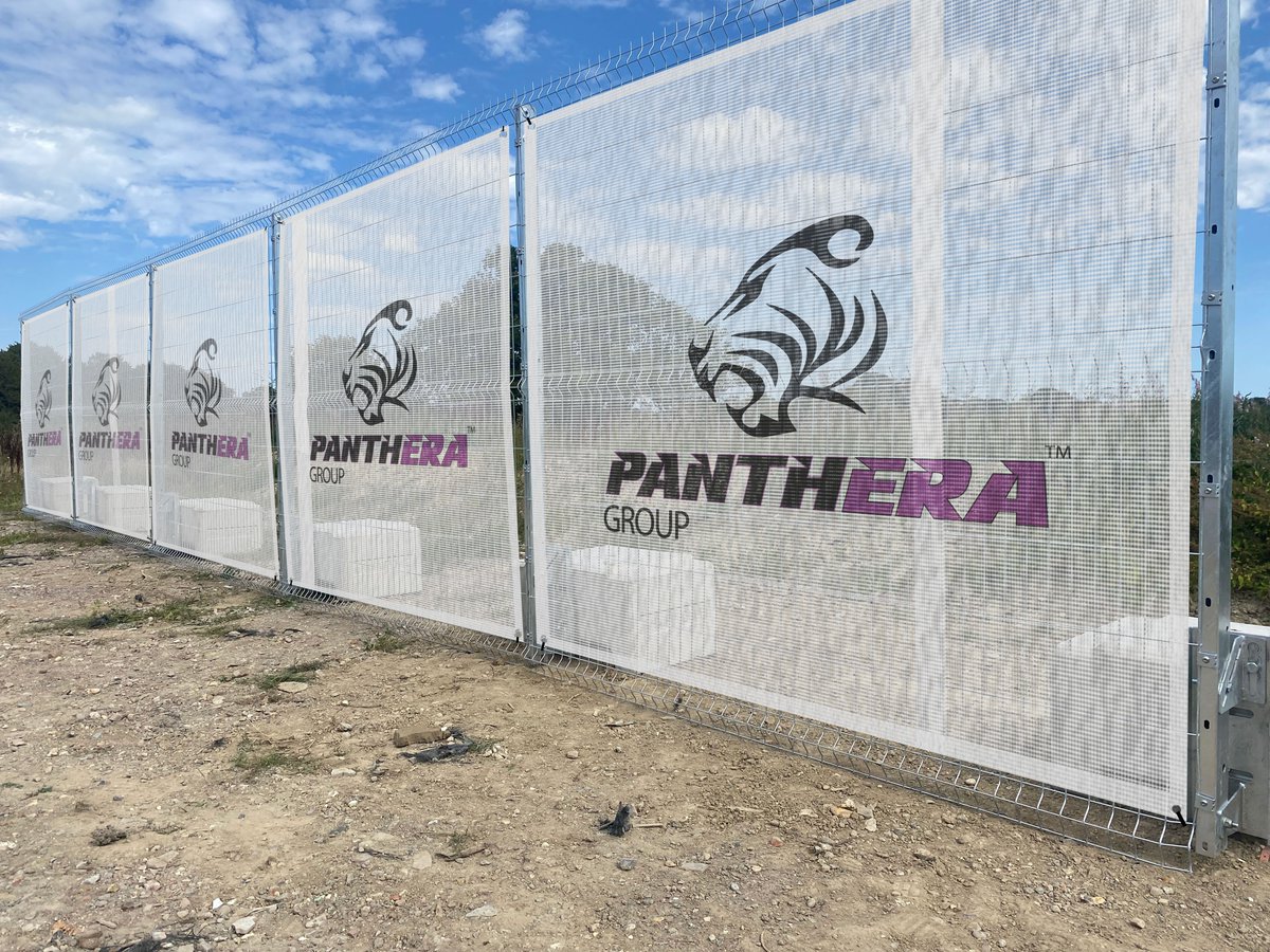 Panthera Group are excited to announce a new capability for our EnviroFence ATLAS™ system – you can attach a single layer of debris netting or perforated printed signage to your temporary fencing without the worry of it being blown over! 

#envirofence #pantheragroup #TWF