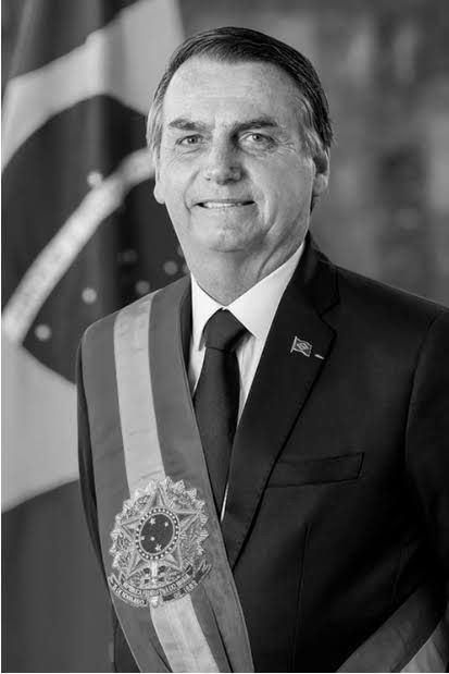 bcppolitica's tweet image. 🚨AGORA | Com a vitória de Donald Trump para a presidência dos EUA, Jair Bolsonaro continua inelegível no Brasil por 8 anos.