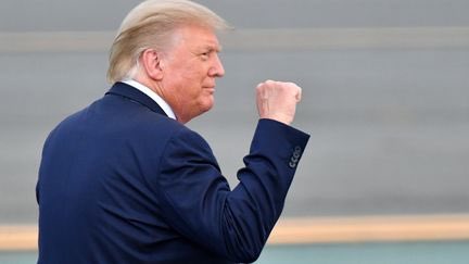 #تمرة💢|| عاجل🚨:

عدد من المدارس تبدأ بإزالة علم الشواذ 🏳️‍🌈