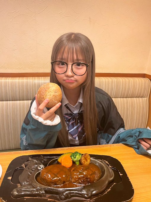 世古乙羽のTwitter画像33