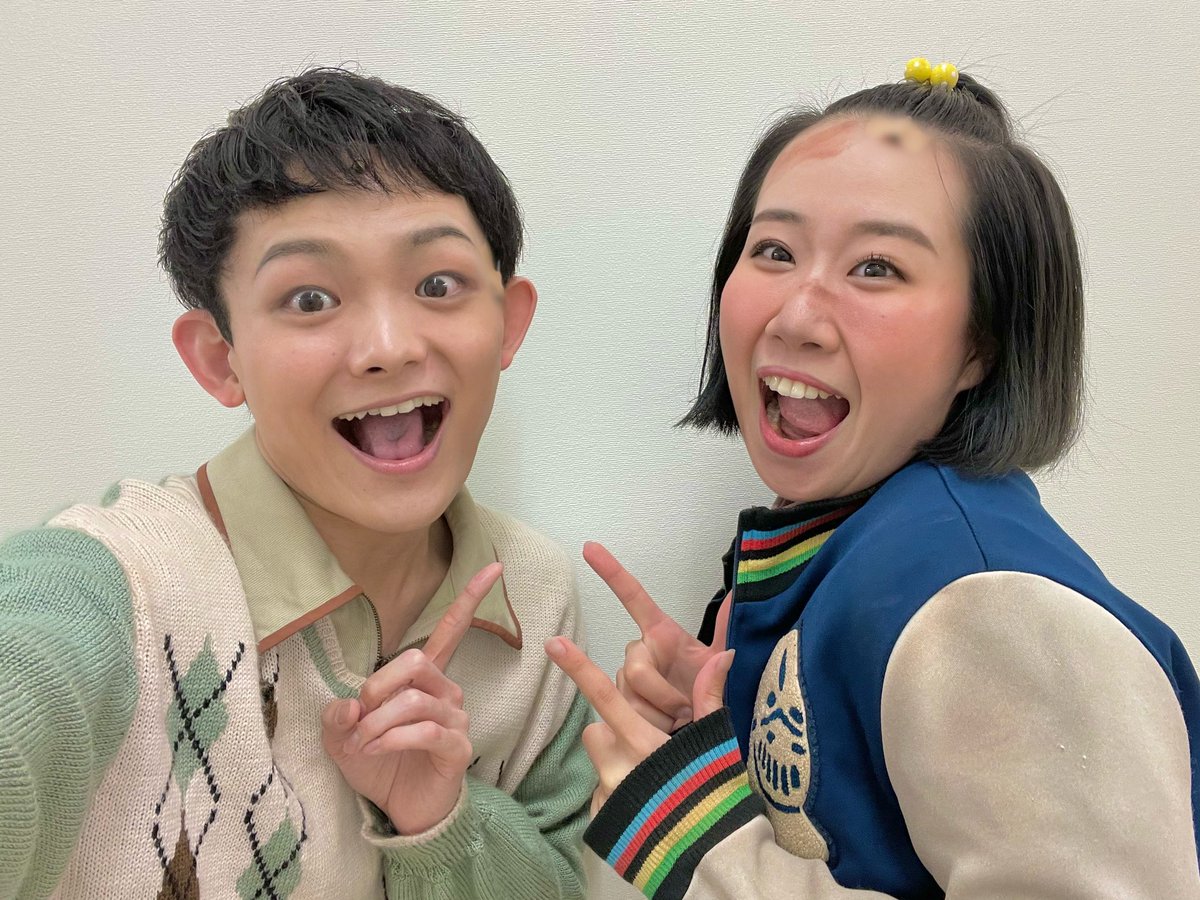 shiushiu0914's tweet photo. #ユタと不思議な仲間たち 本日もありがとうございました！

今日はバースデーガール！たま子役のなっちゃんと📸
しなやかだけど爆発力のあるダンスが素敵です👏👏
お誕生日おめでとう🎂🎉

#浅利演出事務所 https://t.co/Odc4AYroSJ