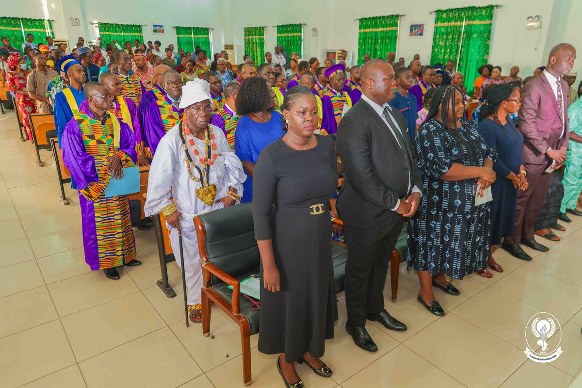 Université de Lomé (@univelometg) on Twitter photo Hommage de l'<a href="/UniveLomeTg/">Université de Lomé</a> à feu, Prof. Issa Takassi le 25/10/2024, décédé le 23/8/2024. Il fut doyen de la #FLESH scindée en #FLLA et #FSHS. Pionnier du département de linguistique et contributeur remarqué de l'enseignement des langues nationales au Togo.
univ-lome.tg/dernier-hommag… Hommage de l'<a href="/UniveLomeTg/">Université de Lomé</a> à feu, Prof. Issa Takassi le 25/10/2024, décédé le 23/8/2024. Il fut doyen de la #FLESH scindée en #FLLA et #FSHS. Pionnier du département de linguistique et contributeur remarqué de l'enseignement des langues nationales au Togo.
univ-lome.tg/dernier-hommag…