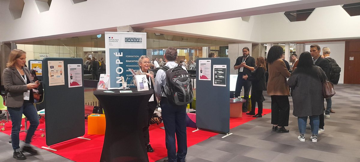 Canope_DTARA's tweet photo. [LIVE]🚀 @reseau_canope  est ravi de participer aujourd’hui à l’#EdtechDay Lyon 2024 à l’Hôtel de la @grandlyon  avec plus de 500 participants ! 

Venez échanger avec nous sur des thématiques clés : #IA et #inclusion, #accessibilité, #Cyberharcèlementet #Ludopédagogie 🌍✨ https://t.co/7W4MMjY6rY
