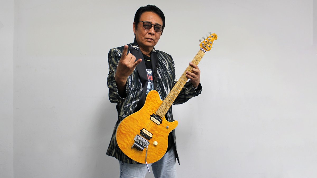 young_guitar's tweet photo. 山本譲二50周年記念POPUP SHOPがタワーレコード渋谷店に登場、メタル缶バッジもプレゼント。
https://t.co/gpxreOdXNO https://t.co/zuOZPuL4Q1
