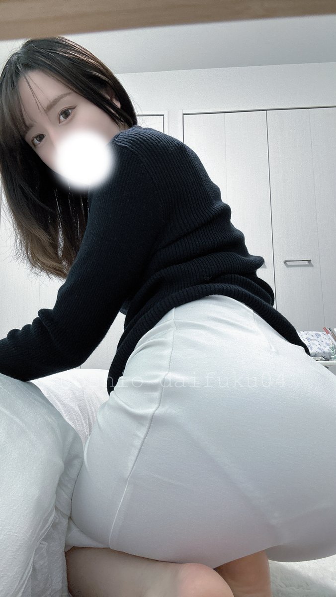 パンツ透け透けのタイトスカートで大学いのにハマってます https://t.co/7vgZhMJeTp