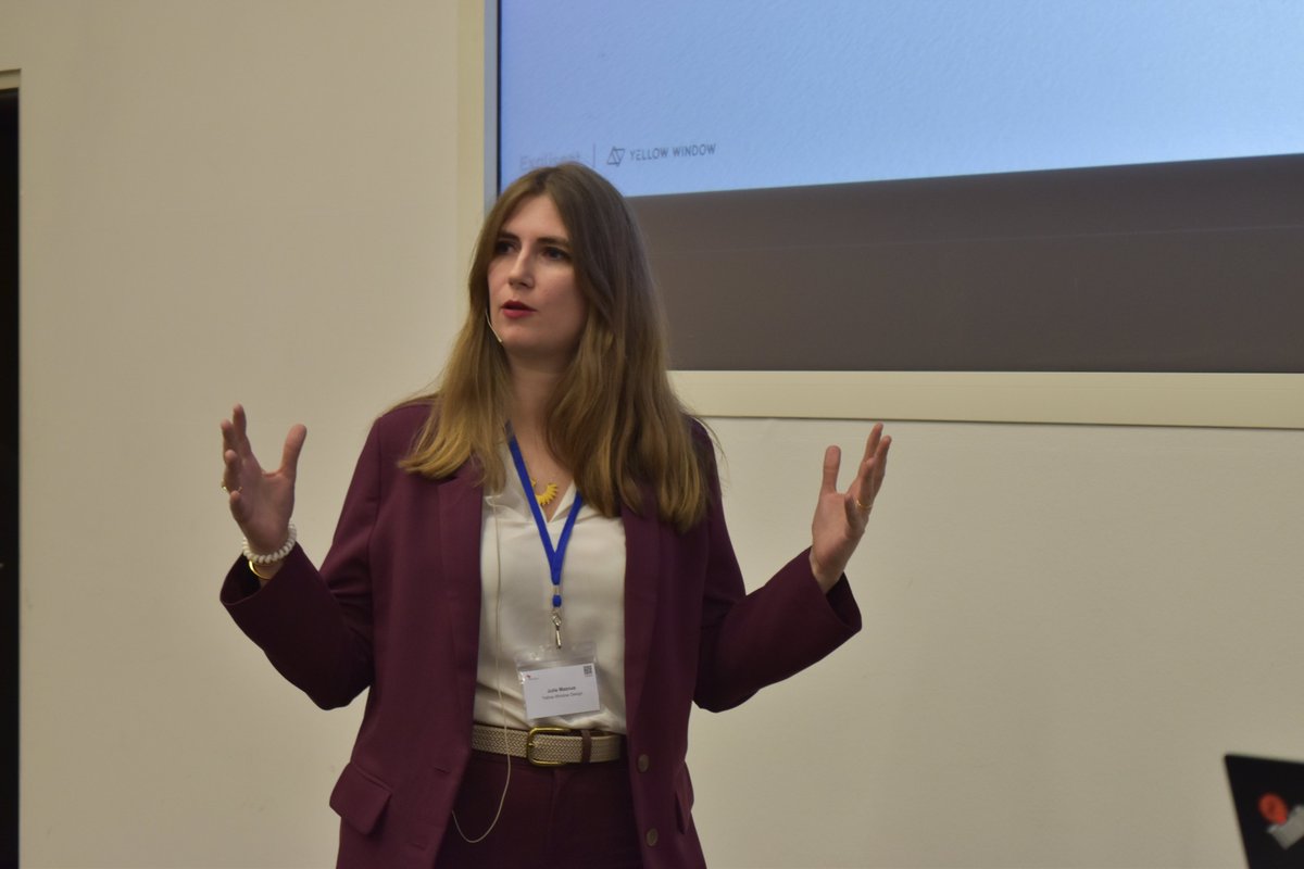 RedCabin tweet media