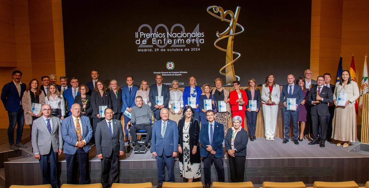 htrueta's tweet photo. 🥇Felicitem a la Dolors Domènech, infermera del Servei de Medicina Preventiva, per haver estat finalista en els II Premios Nacionales de Enfermeria del @CGEnfermeria, reconeixement que va anar a recollir la setmana passada en un acte celebrat a Madrid. https://t.co/oONimjGI8X