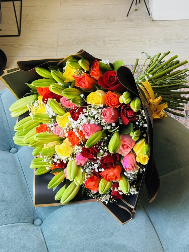Miles_Nsala's tweet photo. Fantasy flowers • 72524605 https://t.co/ZFCAgxBDE9