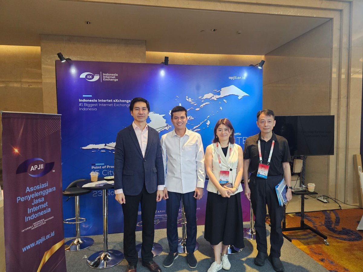 APNIC Director General tweet media