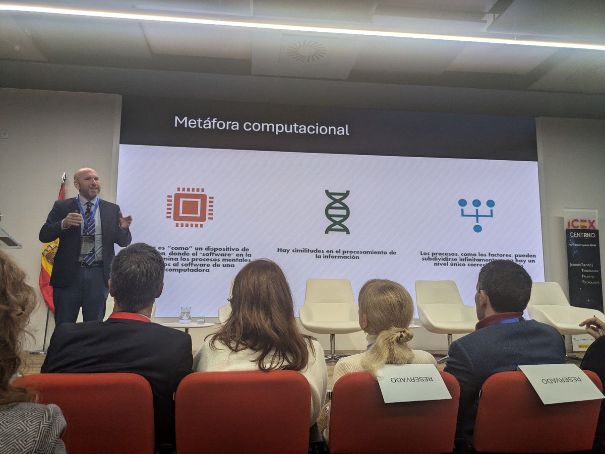 sngular's tweet photo. 🚀Estamos en #UPDATE10, @asociacionrh, el gran evento de #RRHH
En directo con @oscarvara, hablando sobre el impacto de la #IA en el ámbito #socioeconómico.
@juliandecabo moderará la mesa redonda sobre la construcción de áreas de gestión de personas de empresas en crecimiento.🙌 https://t.co/wNhgKjrWvj