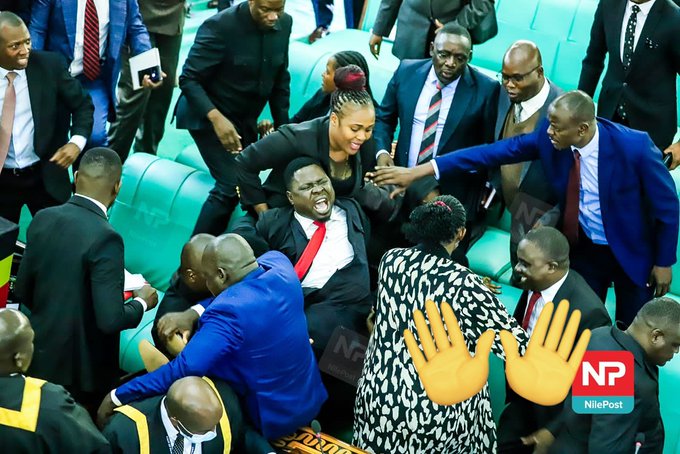 Lydiabeaut's tweet photo. This picture summarizes it all as MPs all laughing at Zaake acting to the script #RejectCoffeeBill2024 today . Zaake was disciplined at the entrance of parliament after failing to follow the 109 rule of procedure but is seen at the chambers 🤣🤣

#Trump LGBTQ #UCDA BREAKING NEWS https://t.co/43Te2UDPWa