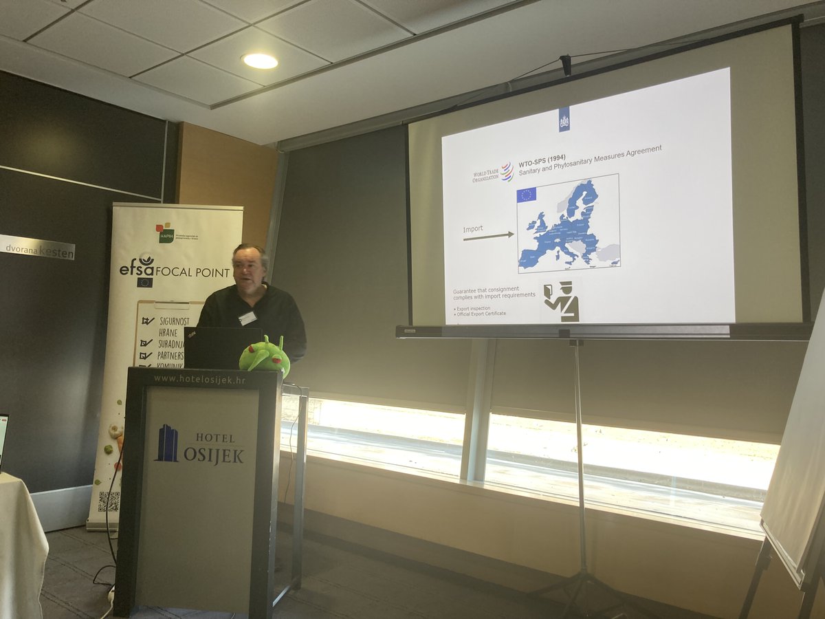 At the #IPA Autumn School, co-organised by  #HAPIH and <a href="/EFSA_EU/">EFSA</a> Roel Potting ad Ciro Gardi presented during the first day of the session dedicatet to #PlantHealth
