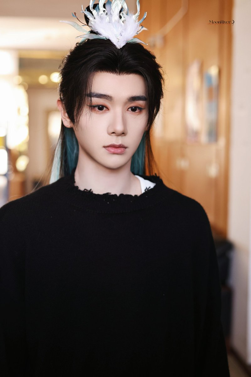 MOONRIVER・高卿尘 tweet media