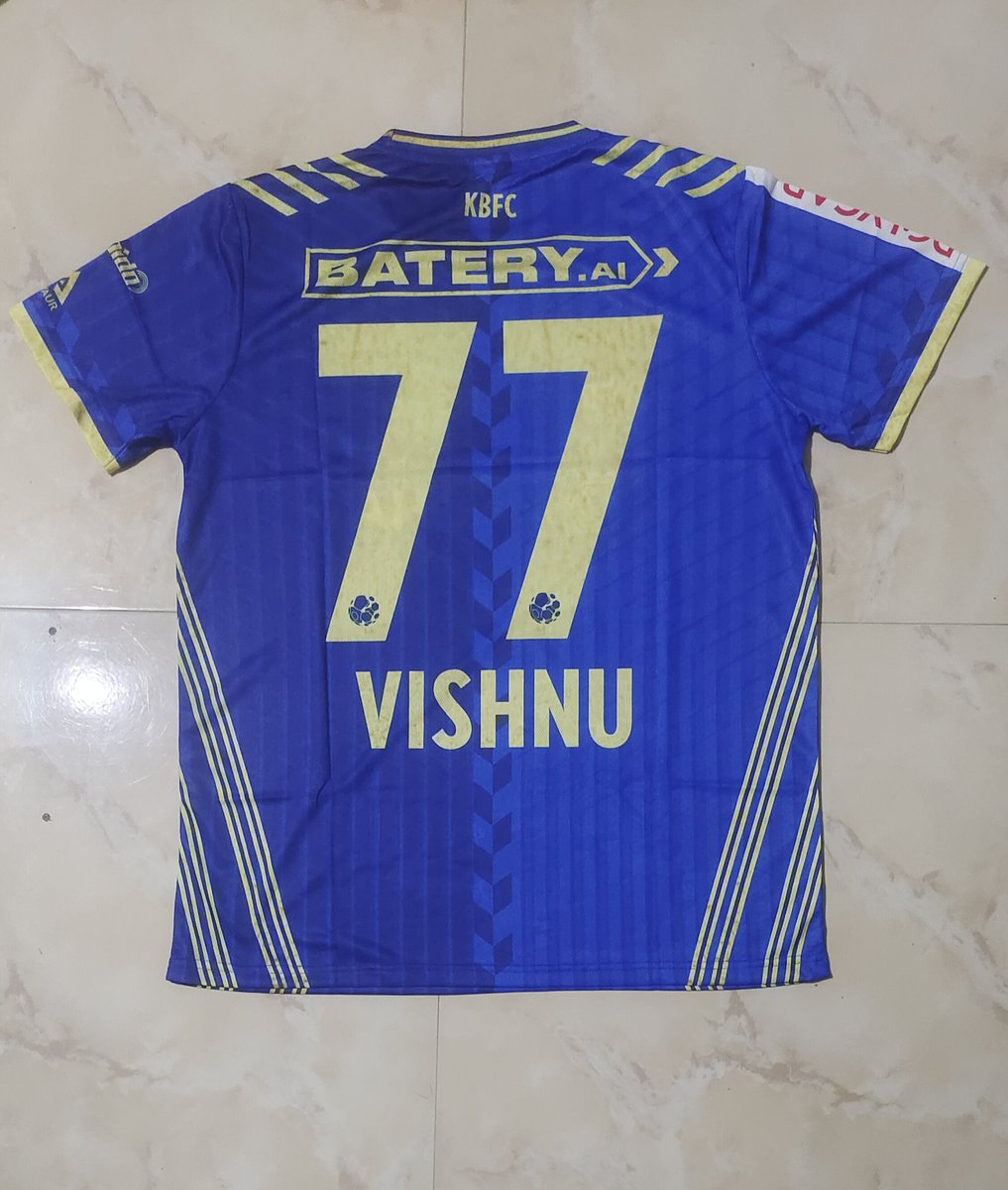 V1SH4U's tweet image. Thankyou @blasters_army 💛💙
#keralablasters #KBFC #blastersarmy