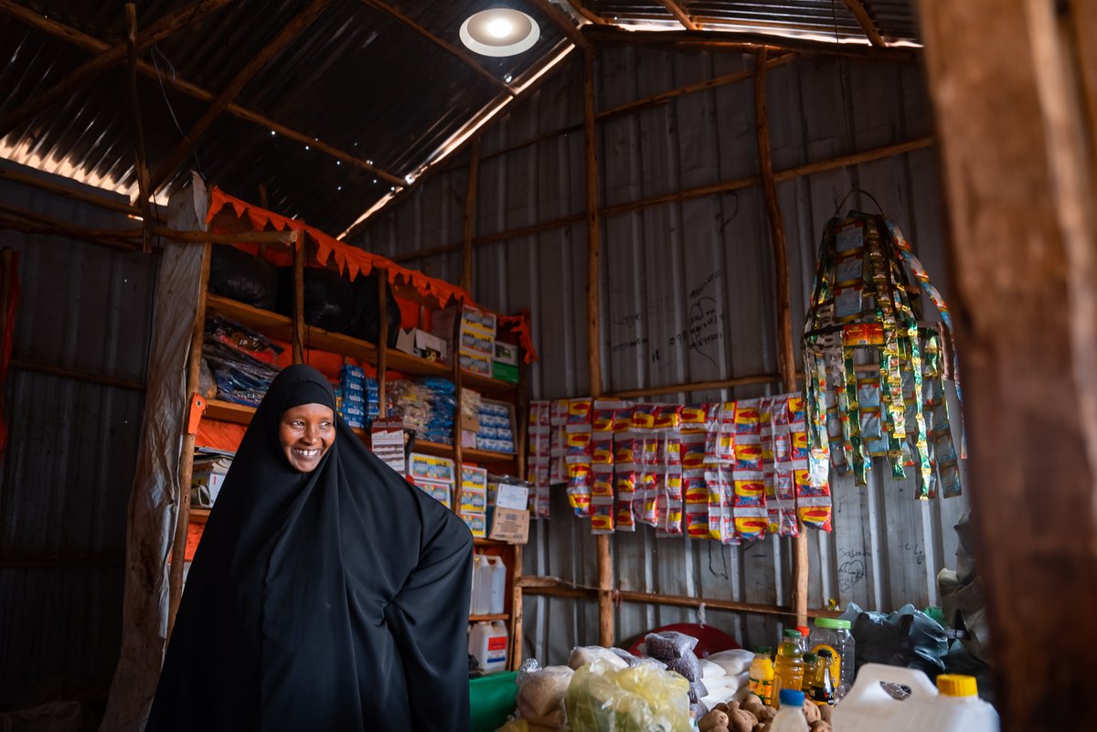 EU Ambassador-Designate H.E. Sofie From-Emmesberger visits the #AlianzaShire project in Ethiopia’s Somali region, bringing sustainable energy to 55,000+ refugees and locals. Clean energy = safer communities, job creation, &amp; better healthcare! <a href="/EUAmbEthiopia/">Sofie From-Emmesberg</a>  #TeamEurope