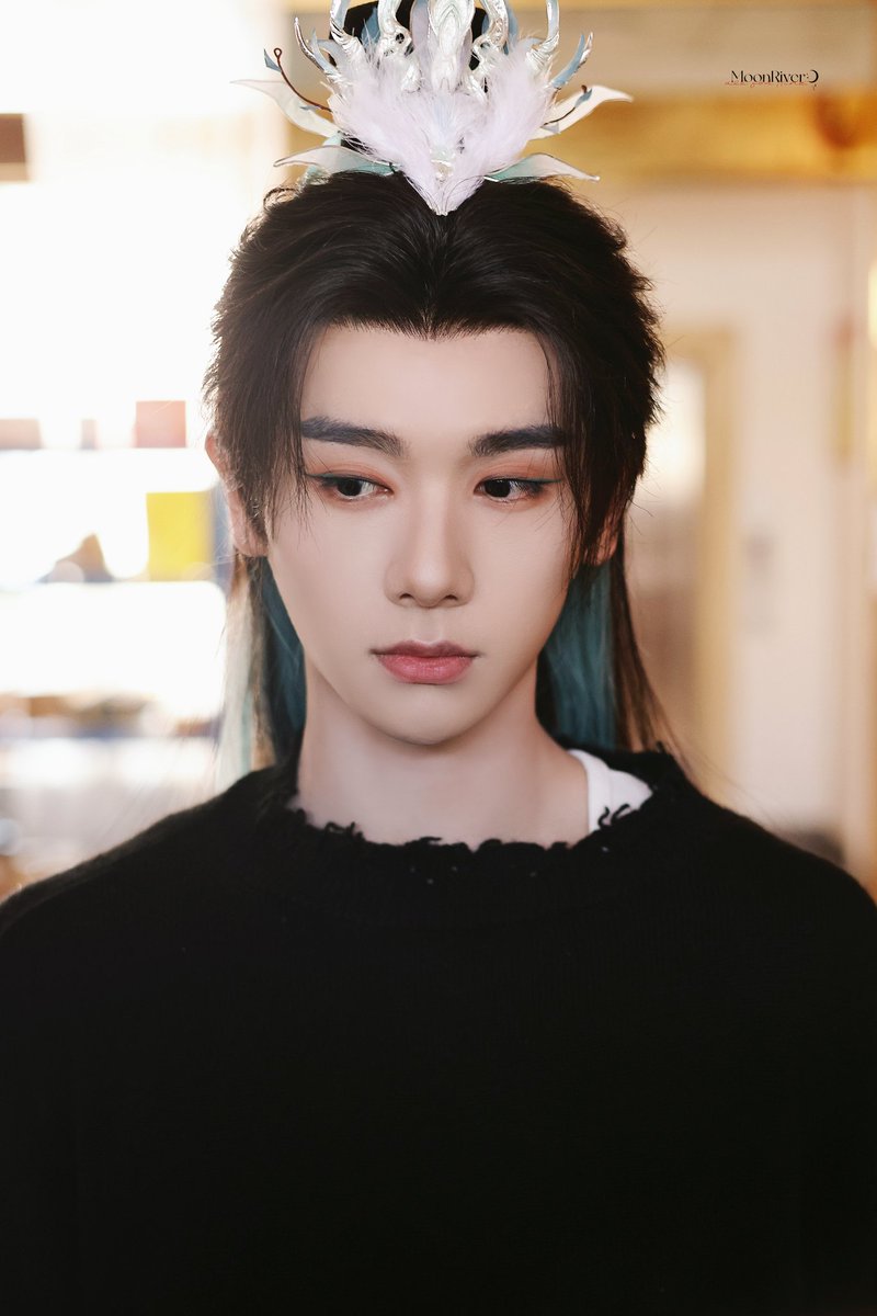MOONRIVER・高卿尘 tweet media