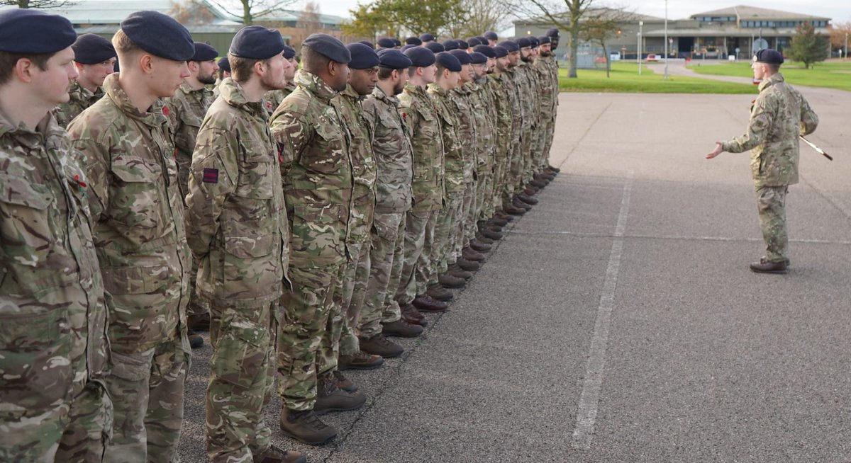 Preparations for Remembrance Sunday are underway at Kinloss Barracks. Drill rehearsals are essential to refresh our service personnel on their basic foot drill. This will ensure they look there best when they March through Forres on Remembrance Sunday.

#royalengineers #Ubique