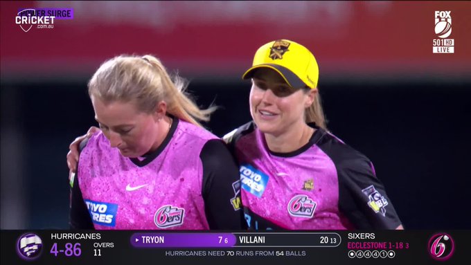Captain doing captain things.  📹 Credits: Twitter/WBBL