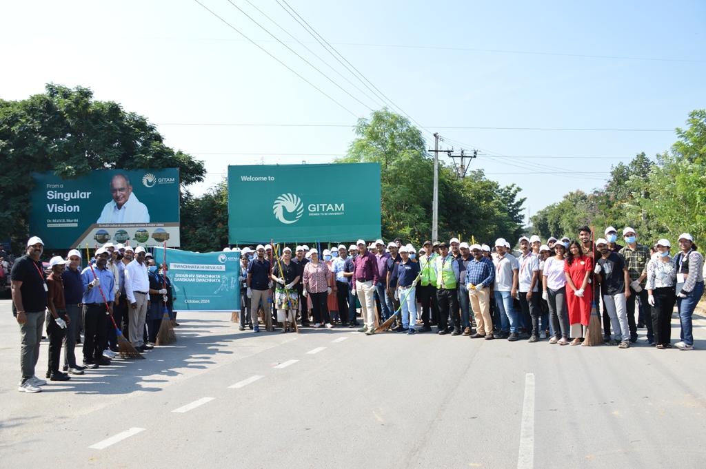 GITAMUniversity's tweet image. GITAM Hyderabad’s Swachhata Campaign 4.0: A month of impactful clean-ups, recycling initiatives, and meaningful community support!  @ugc_india @EduMinOfIndia @SwachhBharatGov @SwachhBharat @MoHUA_India @MoJSDDWS #SwachhBharat #SHS2024 #SwabhavSwachhata