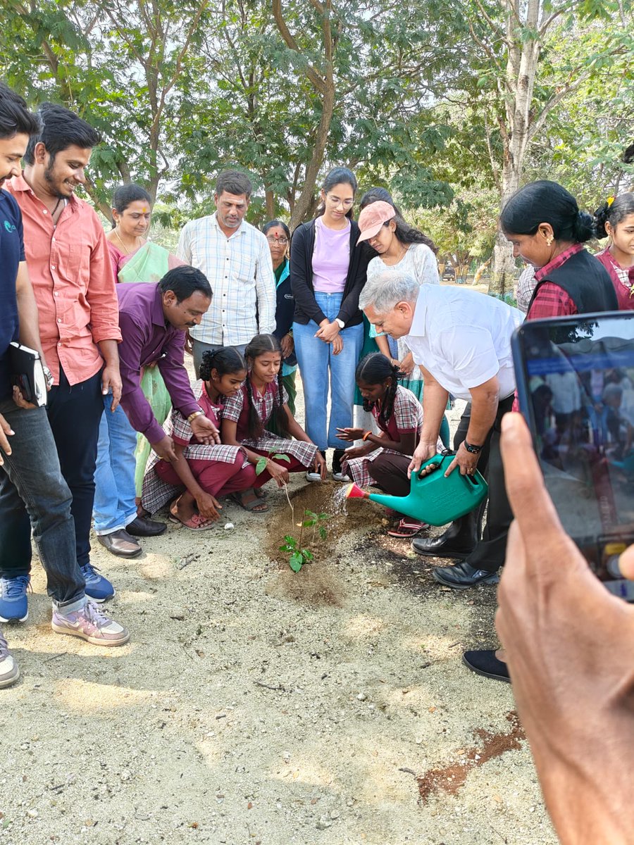 GITAMUniversity's tweet image. GITAM Hyderabad’s Swachhata Campaign 4.0: A month of impactful clean-ups, recycling initiatives, and meaningful community support!  @ugc_india @EduMinOfIndia @SwachhBharatGov @SwachhBharat @MoHUA_India @MoJSDDWS #SwachhBharat #SHS2024 #SwabhavSwachhata