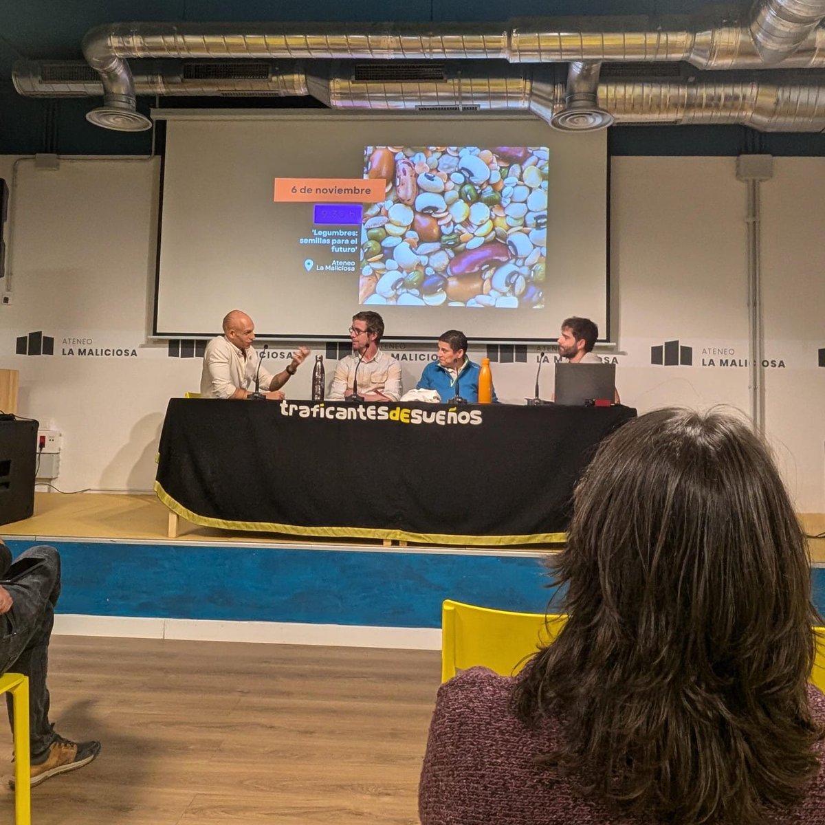 🤷‍♀️¿Qué papel juegan las legumbres en la producción?
Seguimos en la siguiente mesa de hoy en la que participan <a href="/PorOtraPAC/">Por otra PAC</a> , <a href="/LaGarbancitaEco/">La Garbancita Ecológica</a> y <a href="/alimentta/">Alimentta</a>.
🔴Recuerda que puedes seguirlo en directo aquí: youtube.com/live/Ivi4yQa_l…