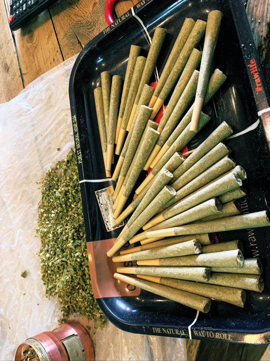 weedloversstore's tweet photo. My most ‘Therapeutic’ go to place ❤️🍃… What’s Yours?
#ZolRESPONSIBLY
#MISSUNDERSTOOD
#ItsNotJustABrandItsAMovement https://t.co/PqwMd9wlH4